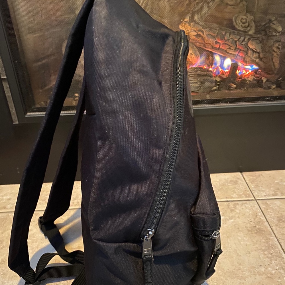Toms Backpack - Picture 5 of 9
